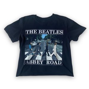WOMENS MÉDIUM BEATLES BAND TEE CROP TOP